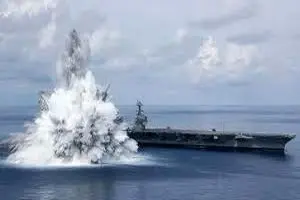 آسیب پذیری ناو آمریکا در برابر تهدیدات ایران/ ویدئو